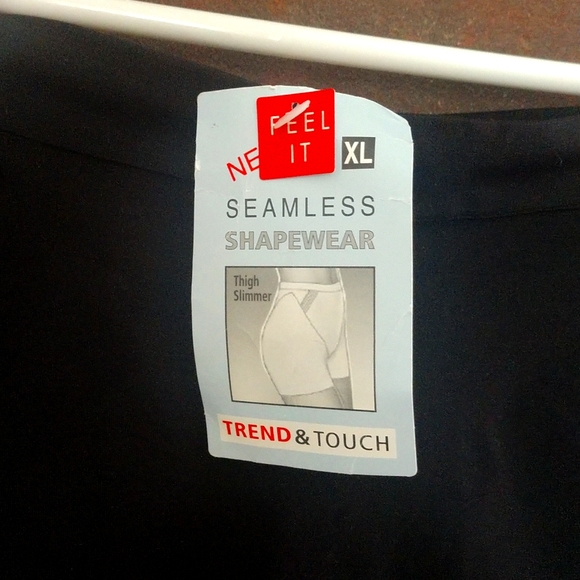 Thigh Slimmer Seamless Shapewear - Picture 2 of 3